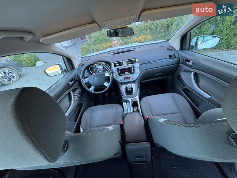 Позашляховик / Кросовер Ford Kuga 2010 в Стрию