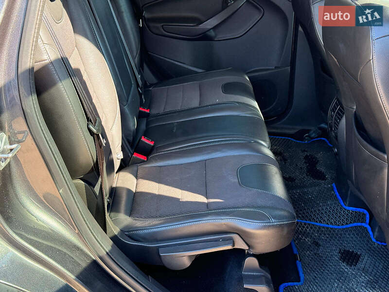Внедорожник / Кроссовер Ford Kuga 2015 в Виннице