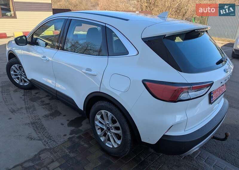 Позашляховик / Кросовер Ford Kuga 2020 в Бердичеві