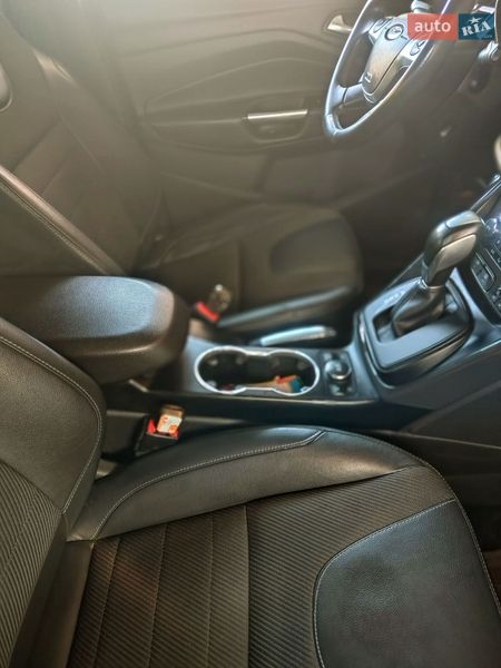 Внедорожник / Кроссовер Ford Kuga 2015 в Житомире