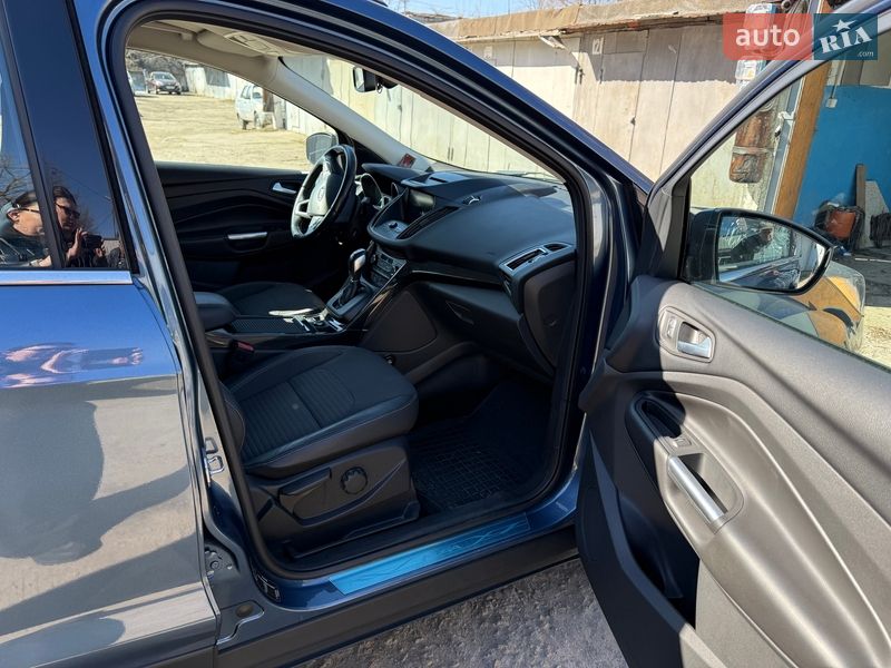 Внедорожник / Кроссовер Ford Kuga 2019 в Боярке