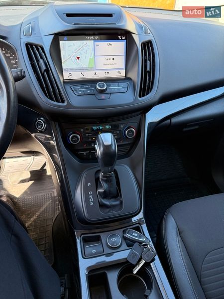 Внедорожник / Кроссовер Ford Kuga 2019 в Боярке