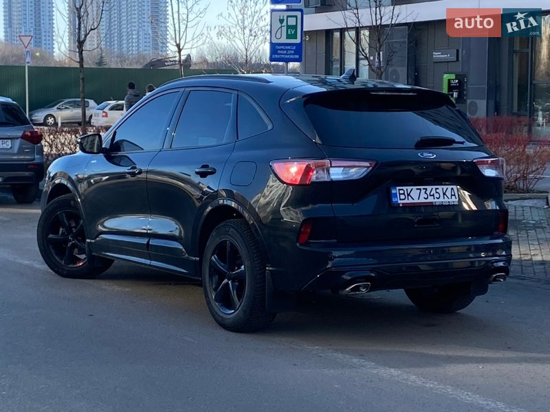 Внедорожник / Кроссовер Ford Kuga 2023 в Киеве