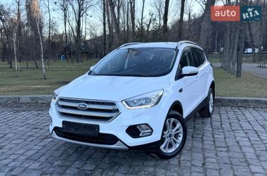 Внедорожник / Кроссовер Ford Kuga 2019 в Киеве