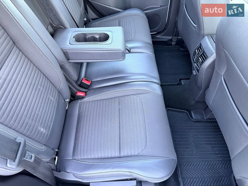 Позашляховик / Кросовер Ford Kuga 2019 в Києві