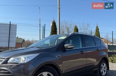 Внедорожник / Кроссовер Ford Kuga 2015 в Хмельницком