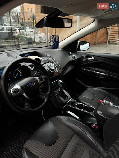 Внедорожник / Кроссовер Ford Kuga 2015 в Днепре фото 11 Внедорожник / Кроссовер Ford Kuga 2015 в Днепре