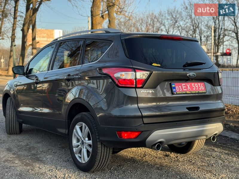 Внедорожник / Кроссовер Ford Kuga 2018 в Умани