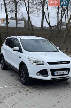 Внедорожник / Кроссовер Ford Kuga 2015 в Хмельницком