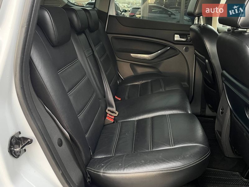 Внедорожник / Кроссовер Ford Kuga 2011 в Киеве