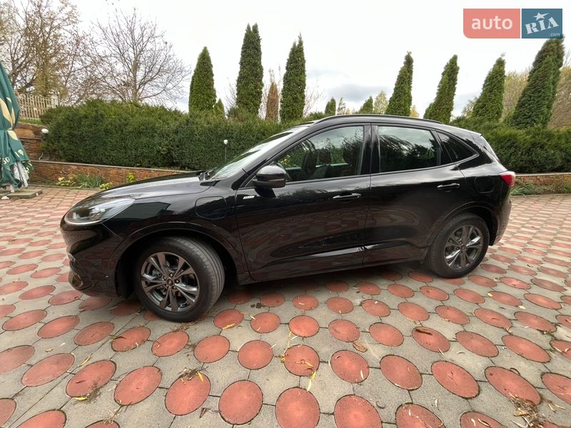 Внедорожник / Кроссовер Ford Kuga 2021 в Виннице