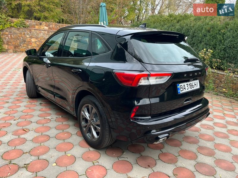 Внедорожник / Кроссовер Ford Kuga 2021 в Виннице