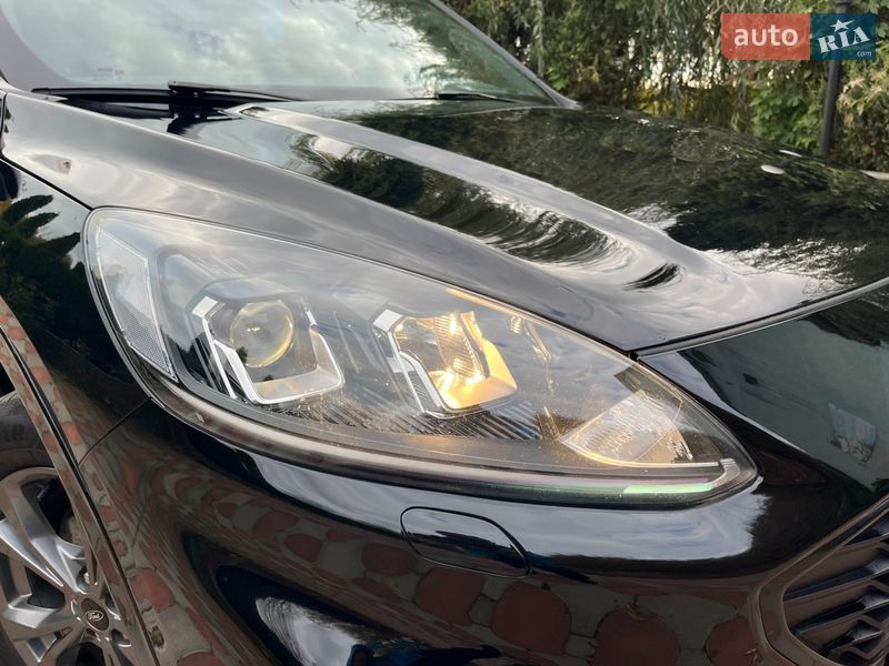 Внедорожник / Кроссовер Ford Kuga 2021 в Виннице