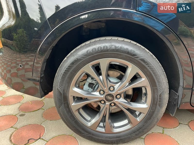 Внедорожник / Кроссовер Ford Kuga 2021 в Виннице