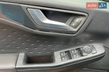 Внедорожник / Кроссовер Ford Kuga 2021 в Виннице