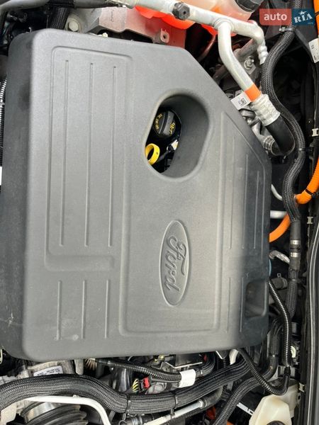 Внедорожник / Кроссовер Ford Kuga 2021 в Виннице