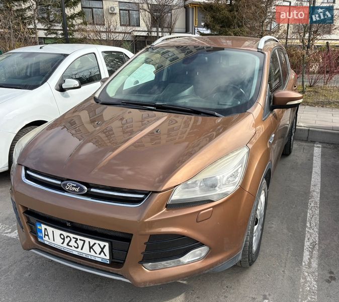 Внедорожник / Кроссовер Ford Kuga 2013 в Киеве