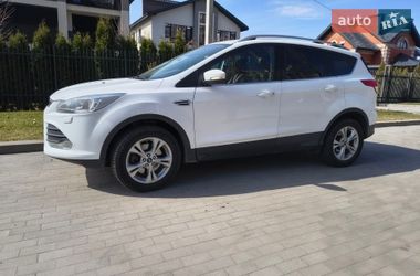 Внедорожник / Кроссовер Ford Kuga 2016 в Кременчуге