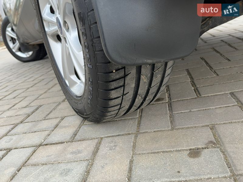 Внедорожник / Кроссовер Ford Kuga 2013 в Херсоне