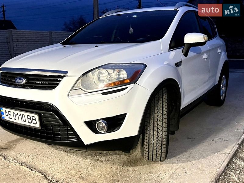 Внедорожник / Кроссовер Ford Kuga 2011 в Днепре
