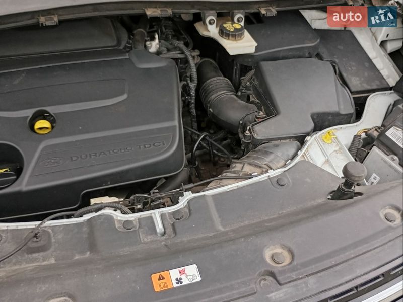 Позашляховик / Кросовер Ford Kuga 2014 в Дніпрі