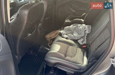 Позашляховик / Кросовер Ford Kuga 2015 в Тернополі