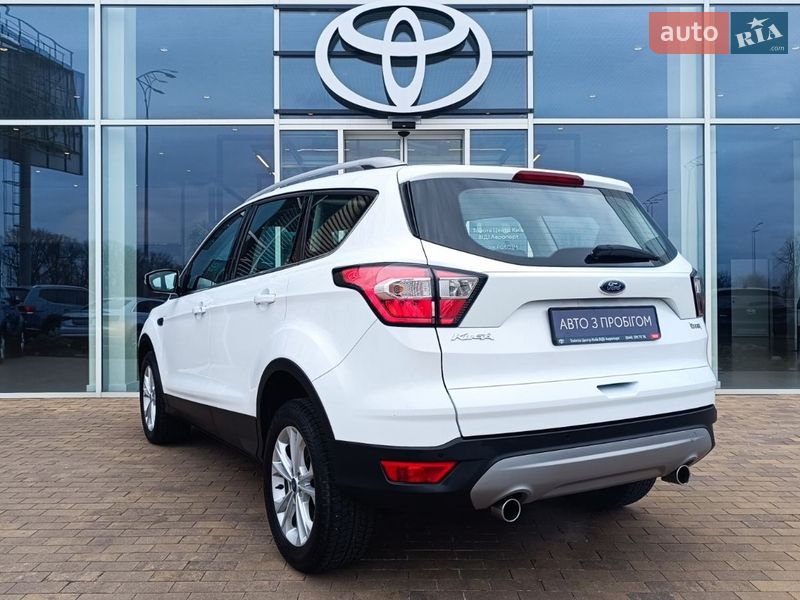 Позашляховик / Кросовер Ford Kuga 2019 в Києві