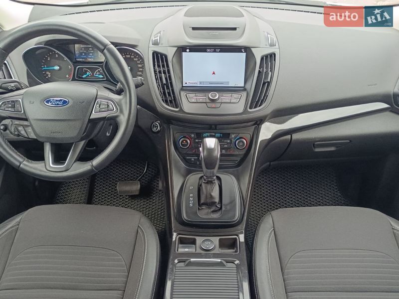 Позашляховик / Кросовер Ford Kuga 2019 в Києві