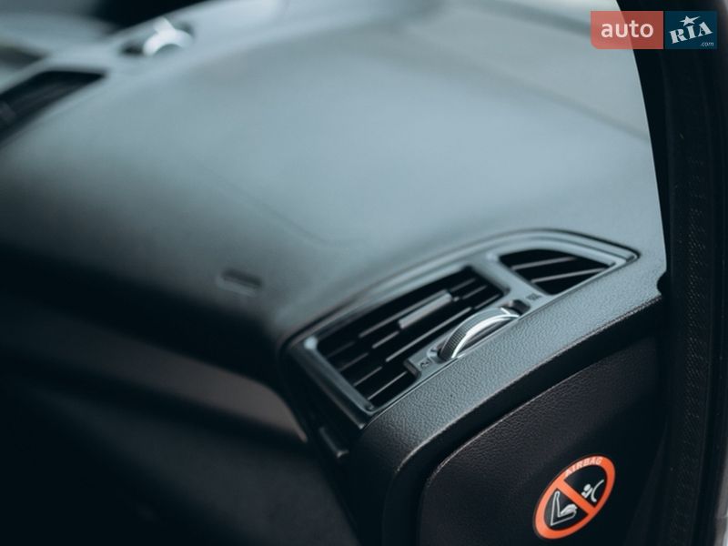 Позашляховик / Кросовер Ford Kuga 2013 в Оратові фото 17 Позашляховик / Кросовер Ford Kuga 2013 в Оратові