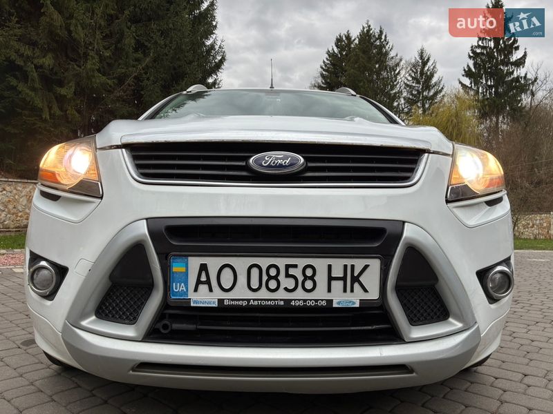 Внедорожник / Кроссовер Ford Kuga 2010 в Тячеве