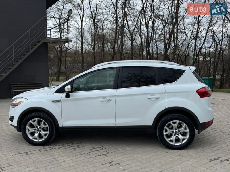 Внедорожник / Кроссовер Ford Kuga 2010 в Хоросткове фото 3 Внедорожник / Кроссовер Ford Kuga 2010 в Хоросткове