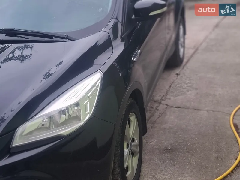 Ford Kuga 2013 VIN WF0AXXWPMADC35085 фото оголошення 2 з 45
