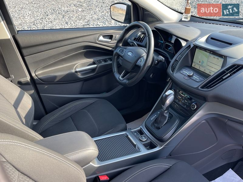 Внедорожник / Кроссовер Ford Kuga 2018 в Киеве