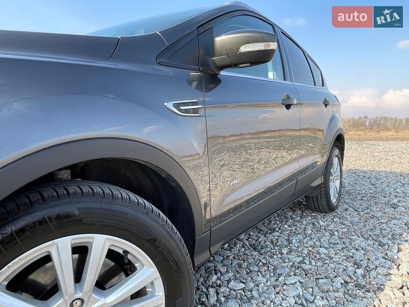 Внедорожник / Кроссовер Ford Kuga 2018 в Киеве