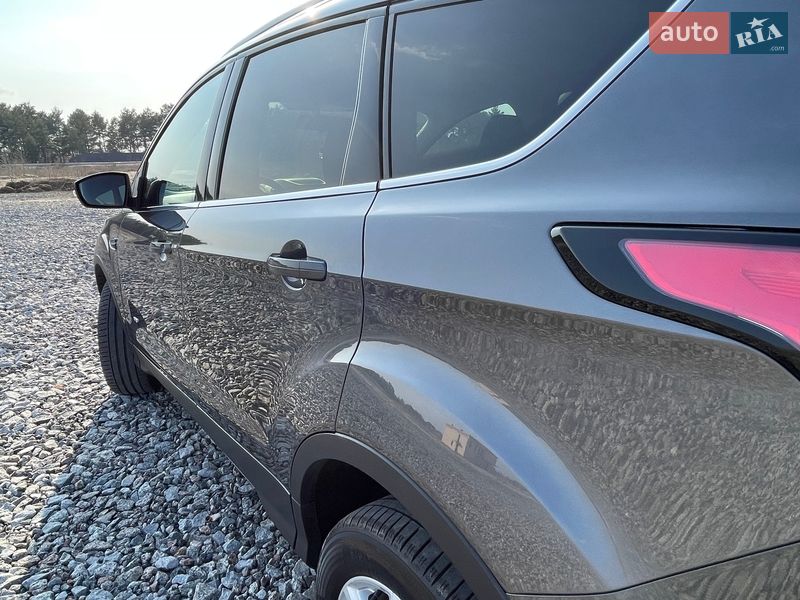 Внедорожник / Кроссовер Ford Kuga 2018 в Киеве