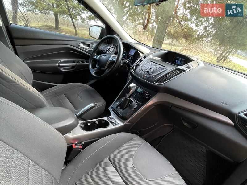 Внедорожник / Кроссовер Ford Kuga 2013 в Киеве