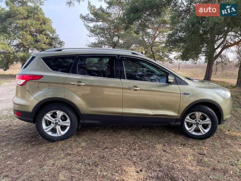 Внедорожник / Кроссовер Ford Kuga 2013 в Киеве