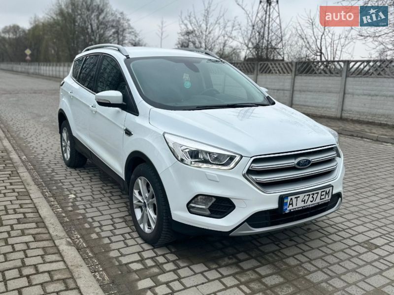 Внедорожник / Кроссовер Ford Kuga 2019 в Ивано-Франковске