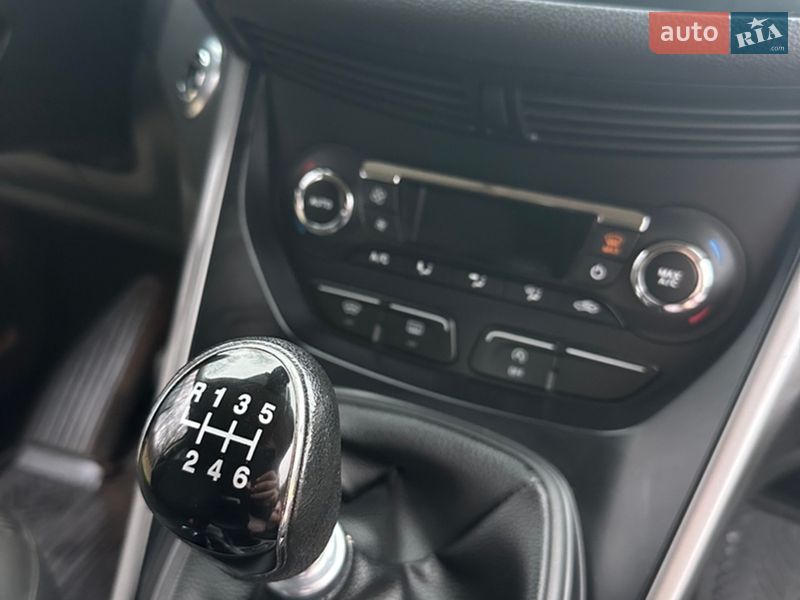 Позашляховик / Кросовер Ford Kuga 2016 в Бахмачі