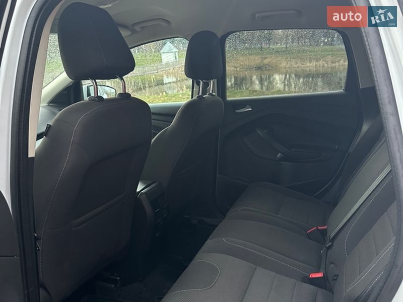 Позашляховик / Кросовер Ford Kuga 2016 в Бахмачі