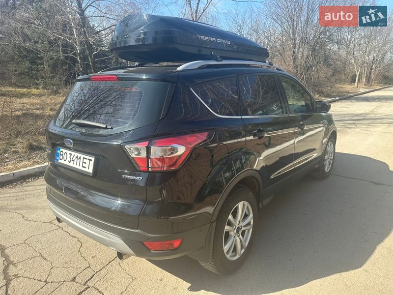 Внедорожник / Кроссовер Ford Kuga 2017 в Одессе