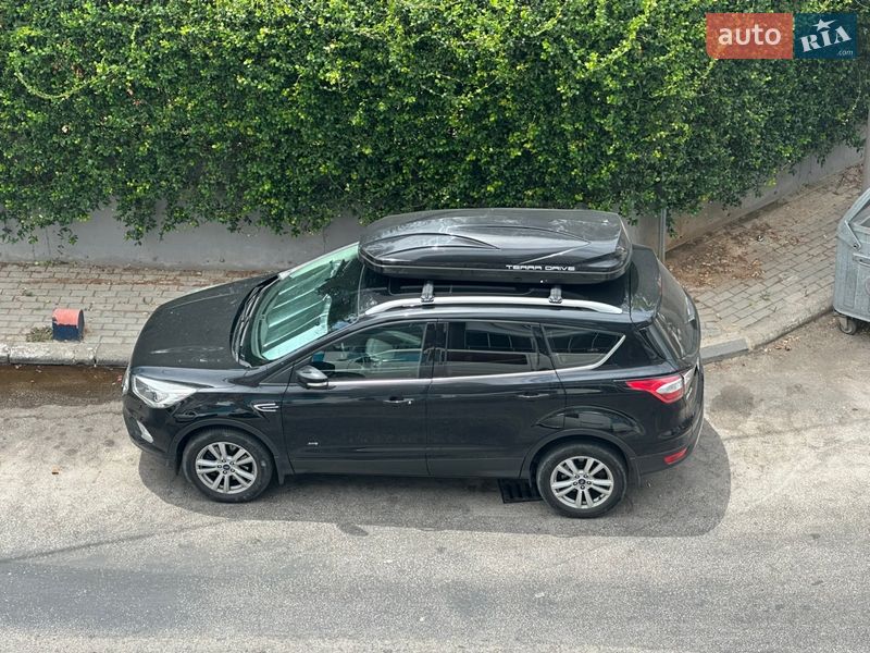 Внедорожник / Кроссовер Ford Kuga 2017 в Одессе