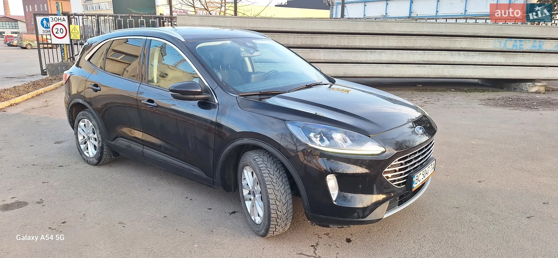 2020 Ford Kuga - мініатюра 2