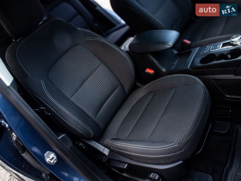 Внедорожник / Кроссовер Ford Kuga 2020 в Львове