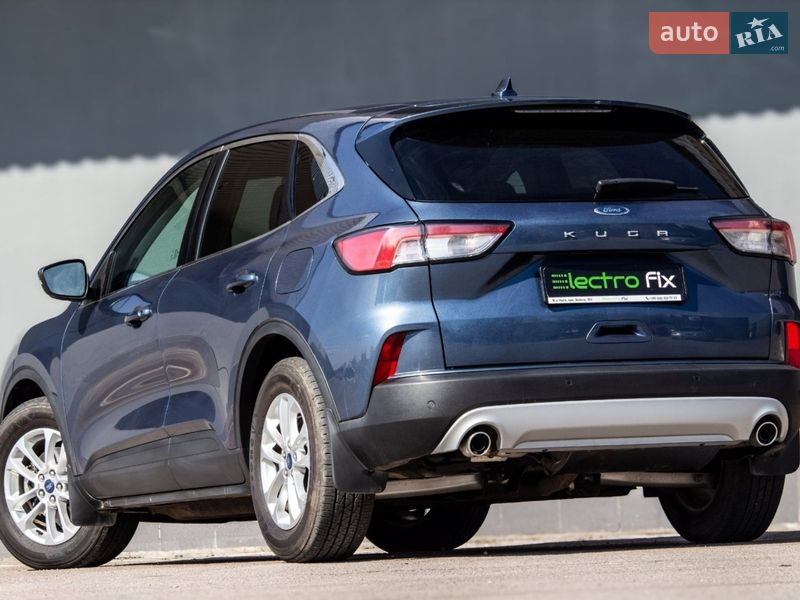 Внедорожник / Кроссовер Ford Kuga 2020 в Львове