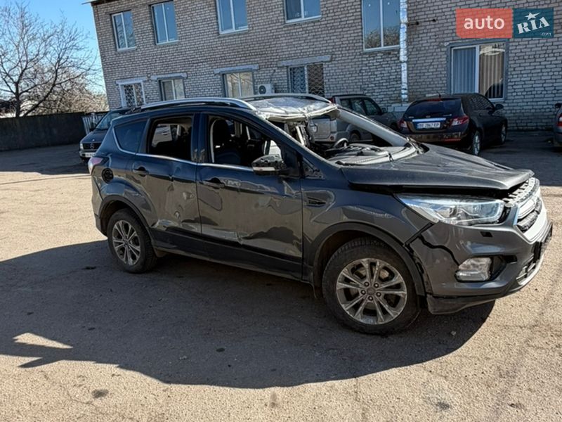 Позашляховик / Кросовер Ford Kuga 2019 в Снігурівці