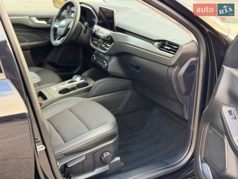 Позашляховик / Кросовер Ford Kuga 2022 в Вінниці