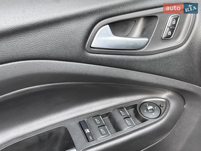 Позашляховик / Кросовер Ford Kuga 2013 в Києві фото 18 Позашляховик / Кросовер Ford Kuga 2013 в Києві