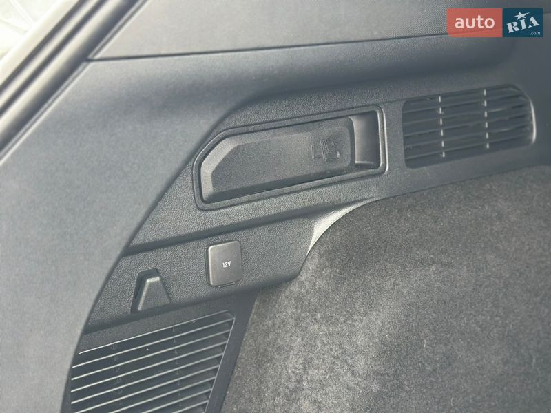 Внедорожник / Кроссовер Ford Kuga 2020 в Тернополе фото 48 Внедорожник / Кроссовер Ford Kuga 2020 в Тернополе