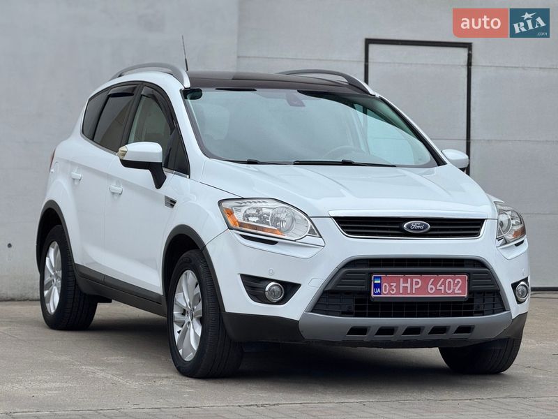 Позашляховик / Кросовер Ford Kuga 2010 в Сарнах